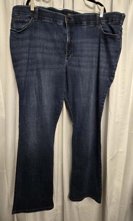Lee Denim - Lee Flex Motion Plus Size 28W Tall Mid Rise Bootcut Blue Stretch 5-Pocket Jeans